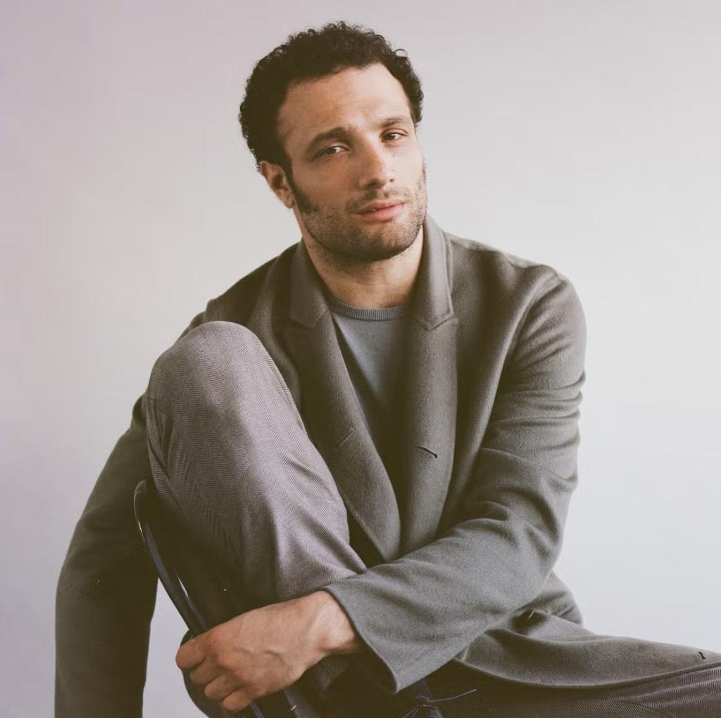 Cosmo Jarvis has been cast in Christopher Nolan',s .jpg