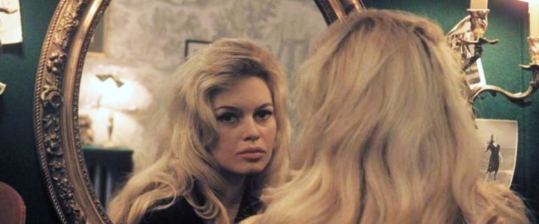 1601303335124230-style-chic-moment-mirror-brigitte-bardot.jpg