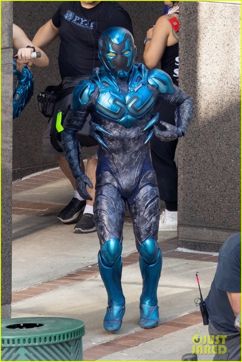 xolo-mariduena-gets-into-full-costume-on-blue-beetle-set-see-the-photos-09.jpg