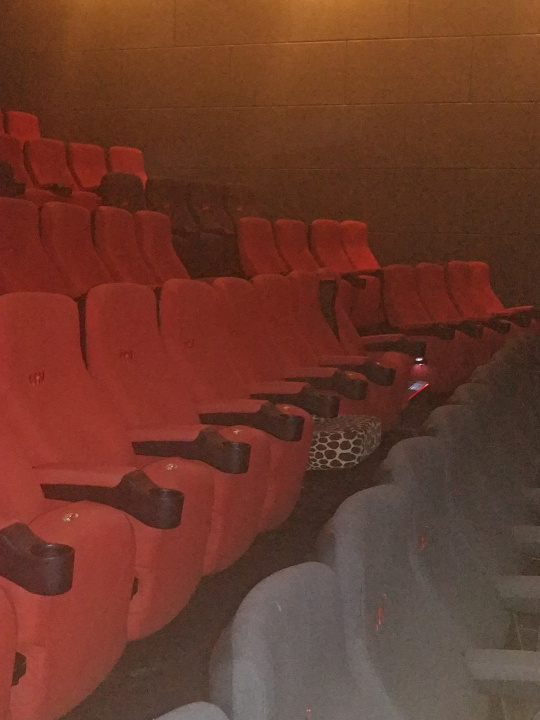 익스트림무비 - CGV 중계에도 당첨 좌석이 있네요~