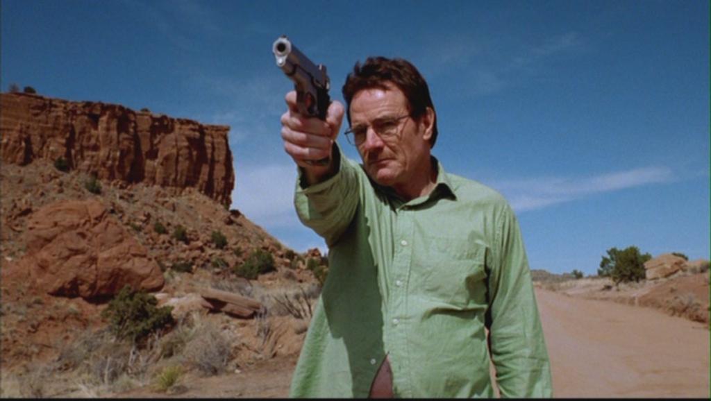 breaking-bad-1x01-breaking-bad-pilot-breaking-bad-21454629-1360-768.jpg