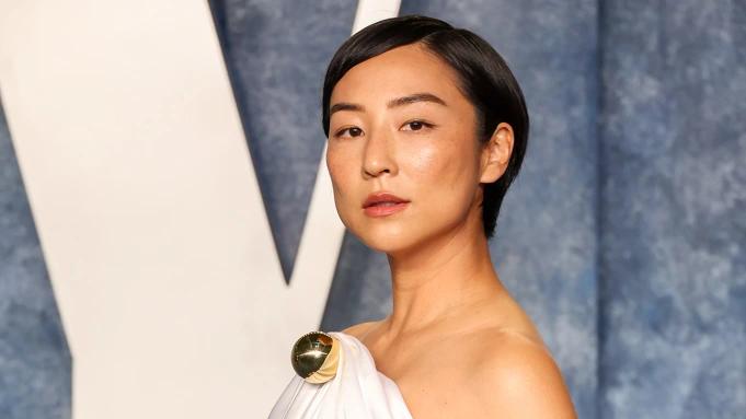 Greta-Lee-Vanity-Fair-Oscar-Party-GettyImages-1473173189-H-2023.webp.jpg