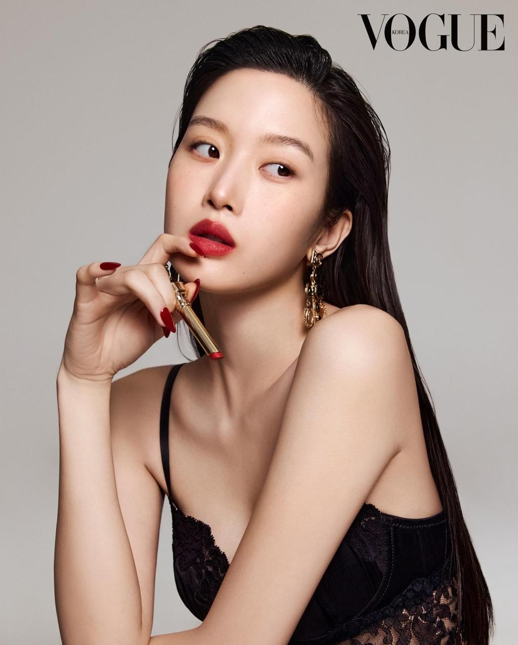 UD_voguekorea_3633689683854537775_316489712_2025_ 5_ 16_.jpg