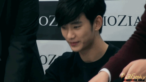 별그대,김수현,전지현,별에서온그대,김수현굴욕,김수현굴욕사진_(2).gif