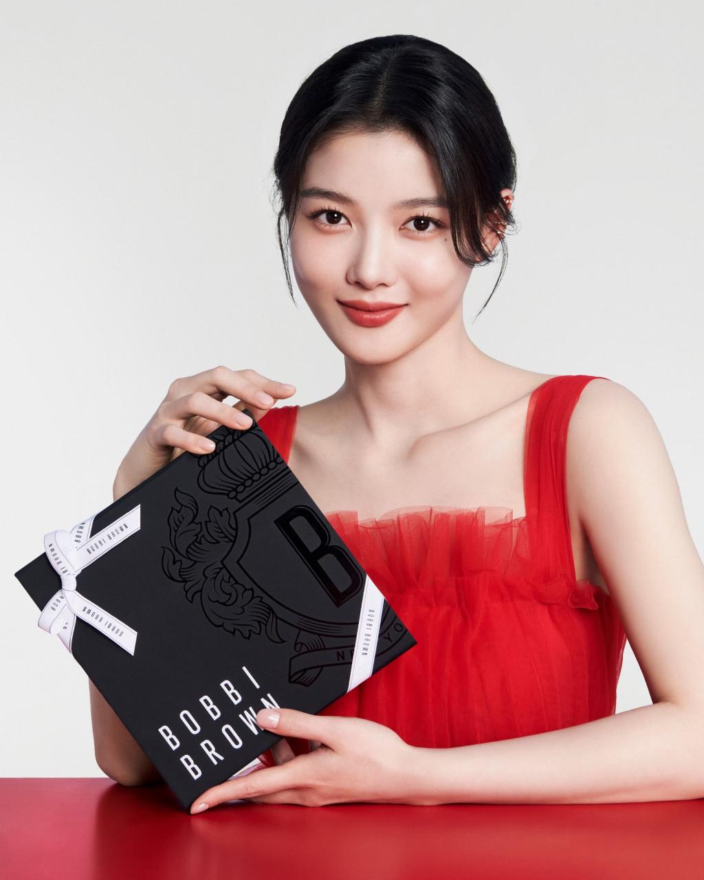 UD_bobbibrownkorea_3486391376331786492_1500586542_2024_ 11_ 8_.jpg