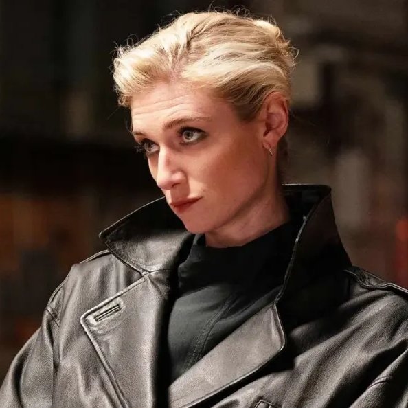 Contrary to previous reports, Elizabeth Debicki ma (1).jpg