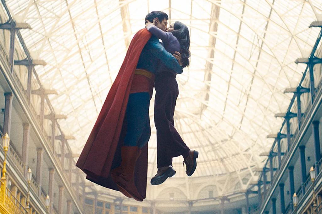 superman-david-corenswet-rachel-brosnahan-040325-b3b43ee6d4f241f7a9fac331b8304b9a.webp.jpg