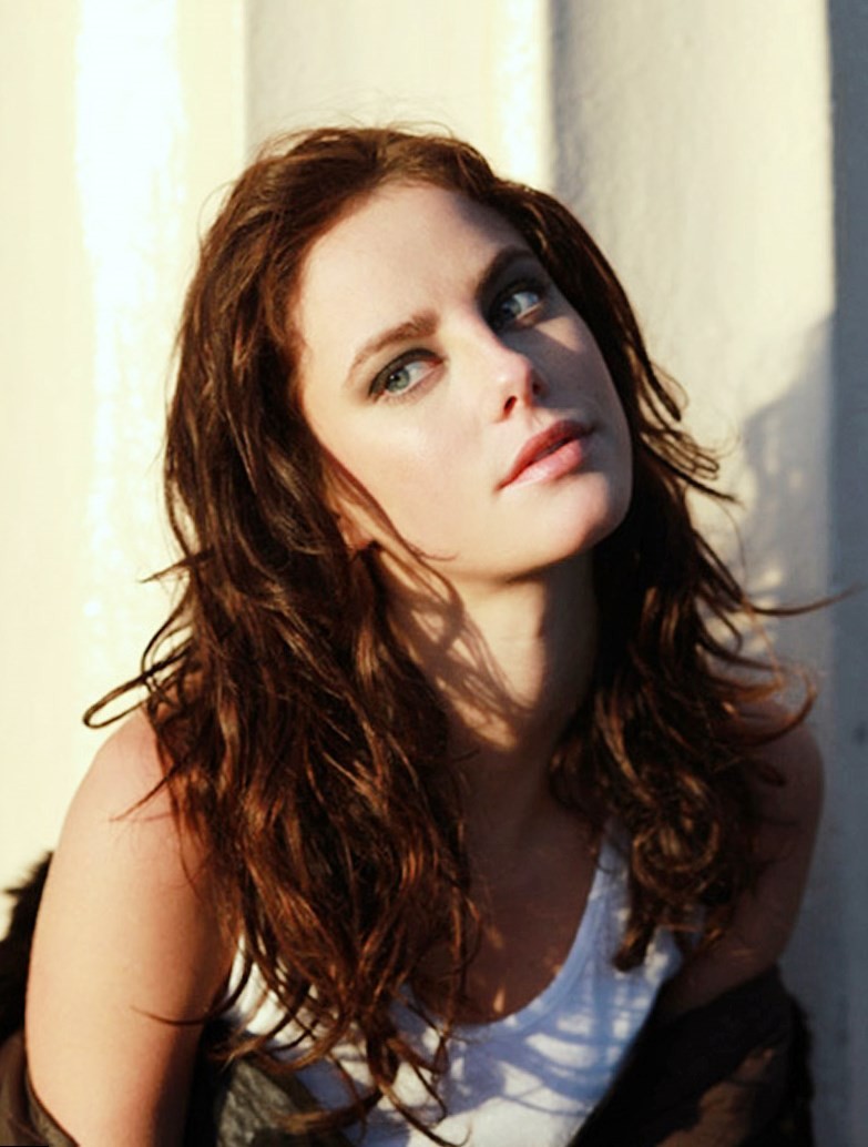 Kaya-Scodelario_2.jpg