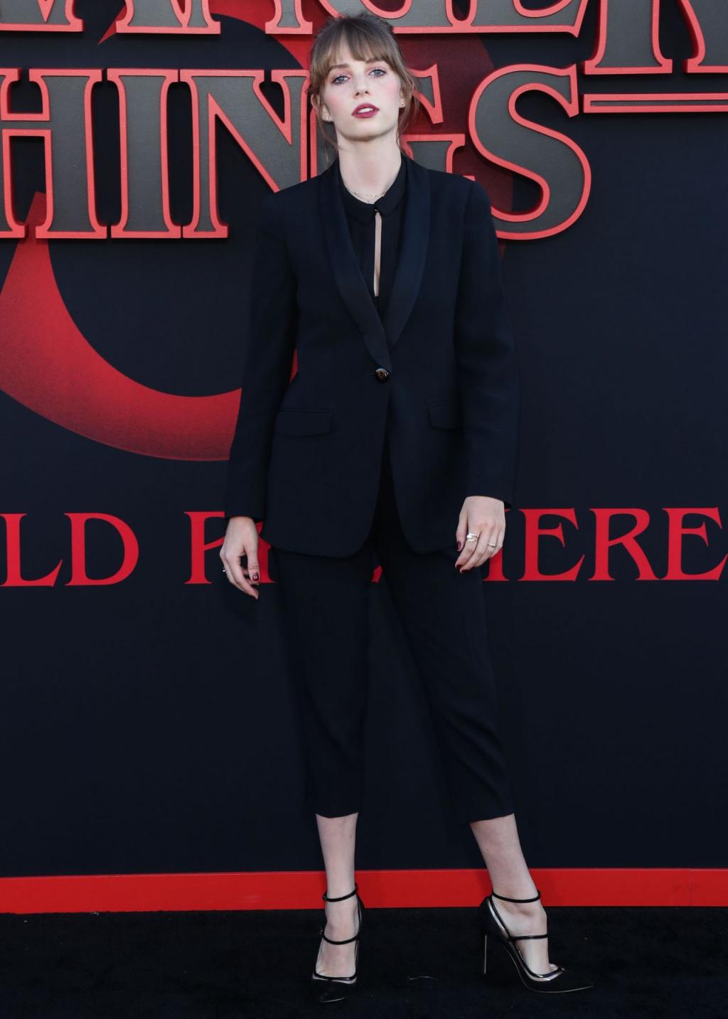 maya-hawke-stranger-things-tv-show-season-3-premiere-in-la-9.jpg