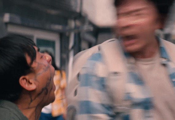 조정석 좀비 흉내.gif