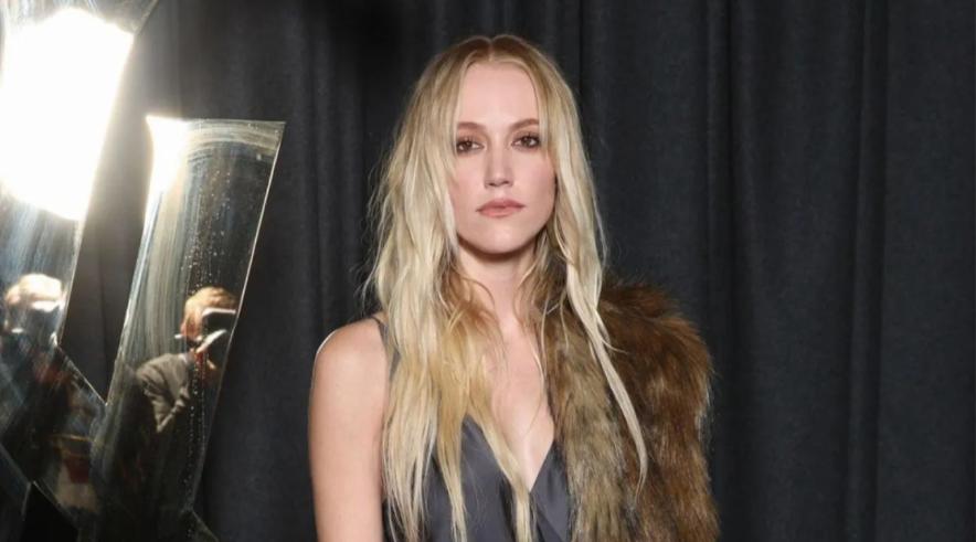 FireShot Capture 712 - Maika Monroe to Star in The Hand That Rocks the Cradle Remake_ - www.hollywoodreporter.com.png.jpg