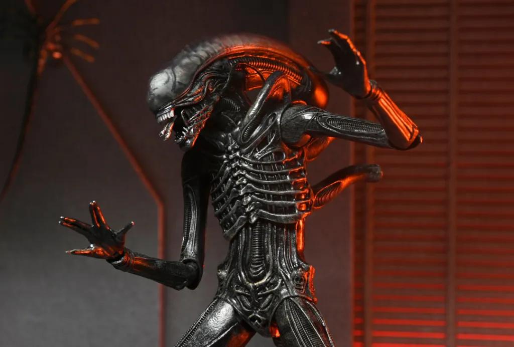 neca-alienromulus4.webp.jpg