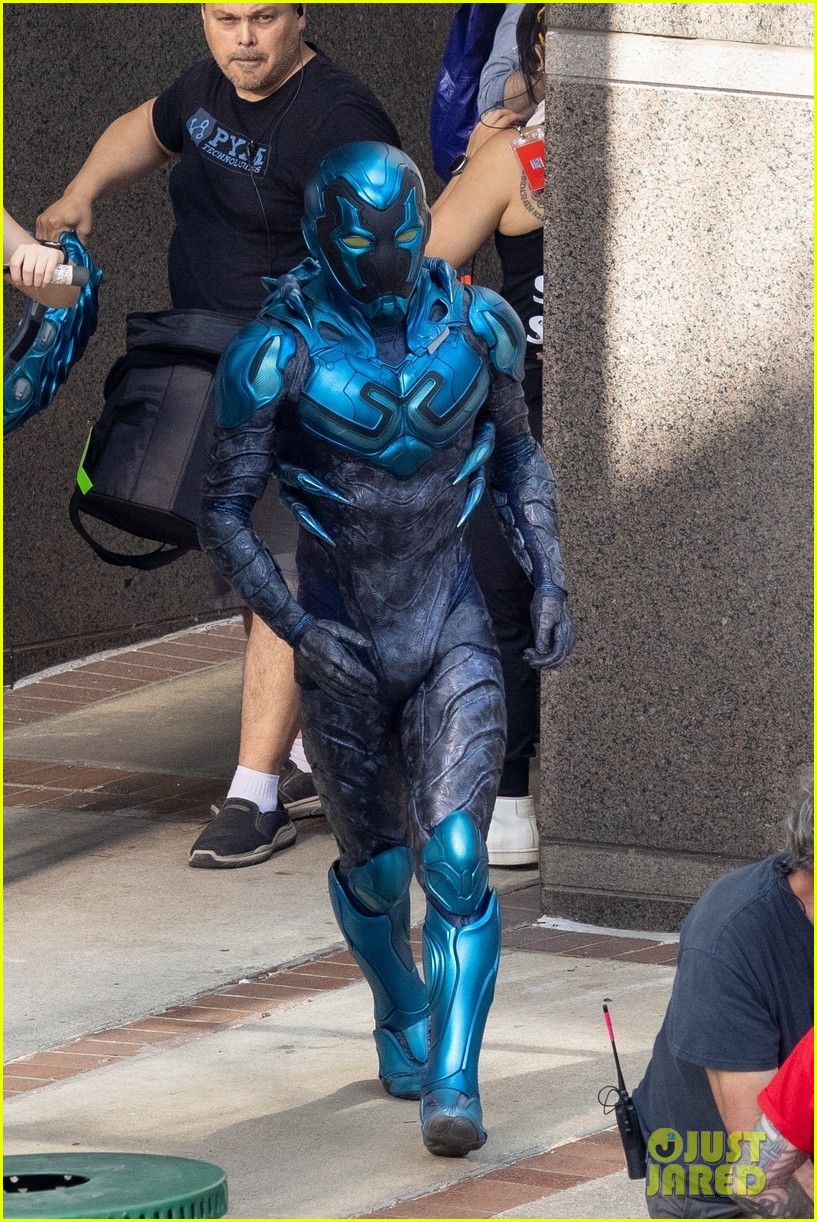 xolo-mariduena-gets-into-full-costume-on-blue-beetle-set-see-the-photos-14.jpg