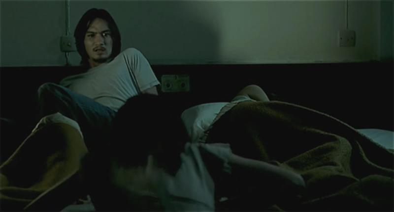 Shutter.2004.DVDRip.XviD.AC3.iNT.CD2-MoMo.avi_001548089.png.jpg