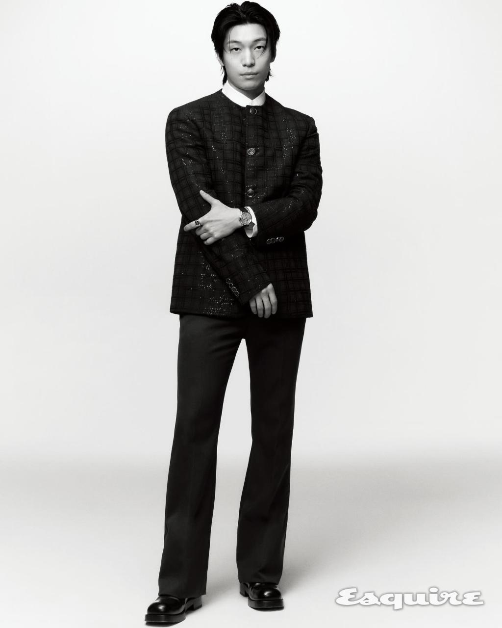 UD_esquire_korea_3643776136434551329_3445917245_2025_ 6_ 11_.jpg