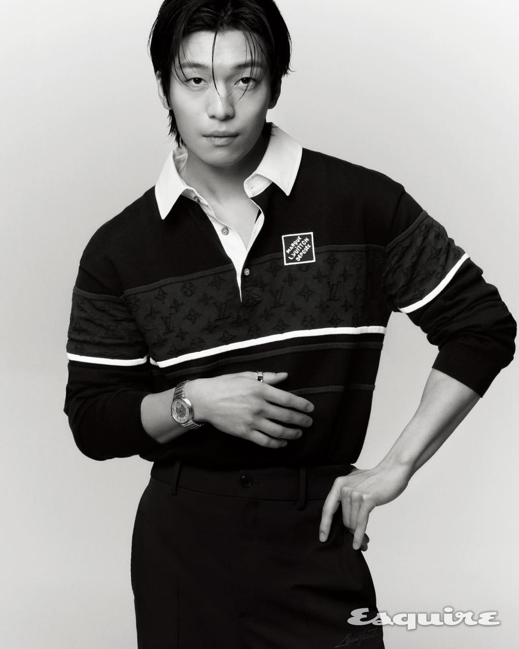 UD_esquire_korea_3643776136451397989_3445917245_2025_ 6_ 11_.jpg