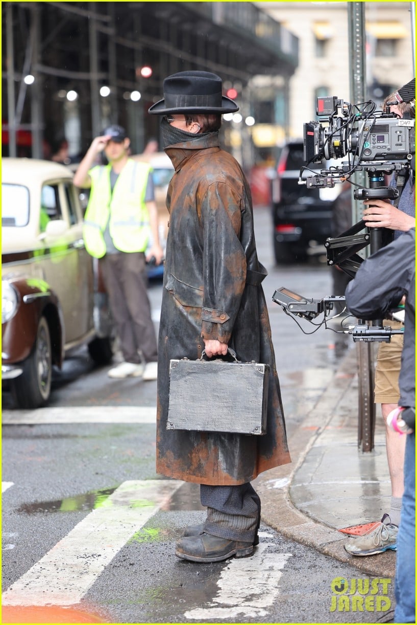 christian-bale-on-set-of-frankenstein-monster-the-bride-in-nyc-28.jpg