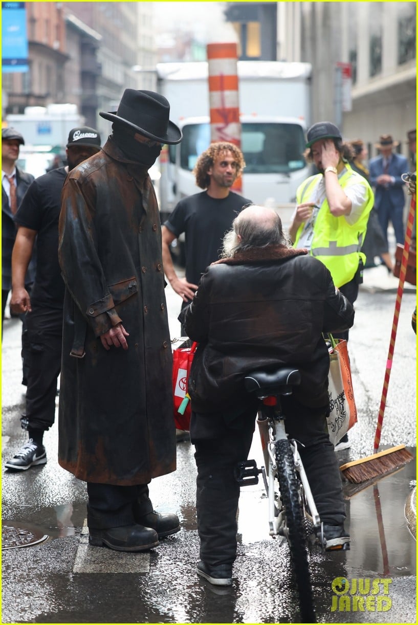 christian-bale-on-set-of-frankenstein-monster-the-bride-in-nyc-15.jpg