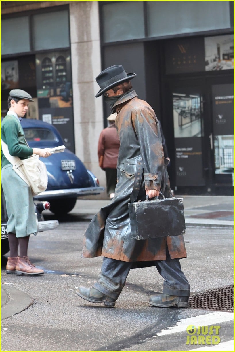 christian-bale-on-set-of-frankenstein-monster-the-bride-in-nyc-33.jpg