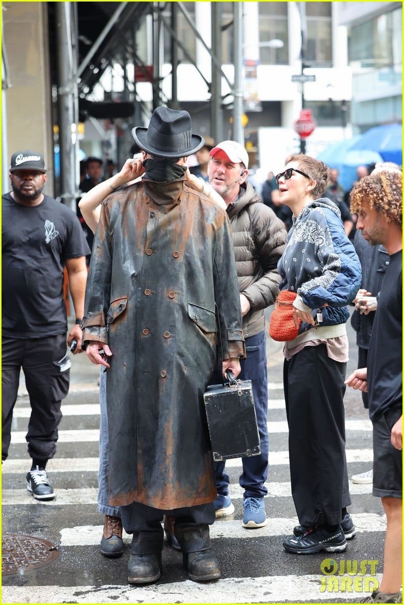 christian-bale-on-set-of-frankenstein-monster-the-bride-in-nyc-21.jpg