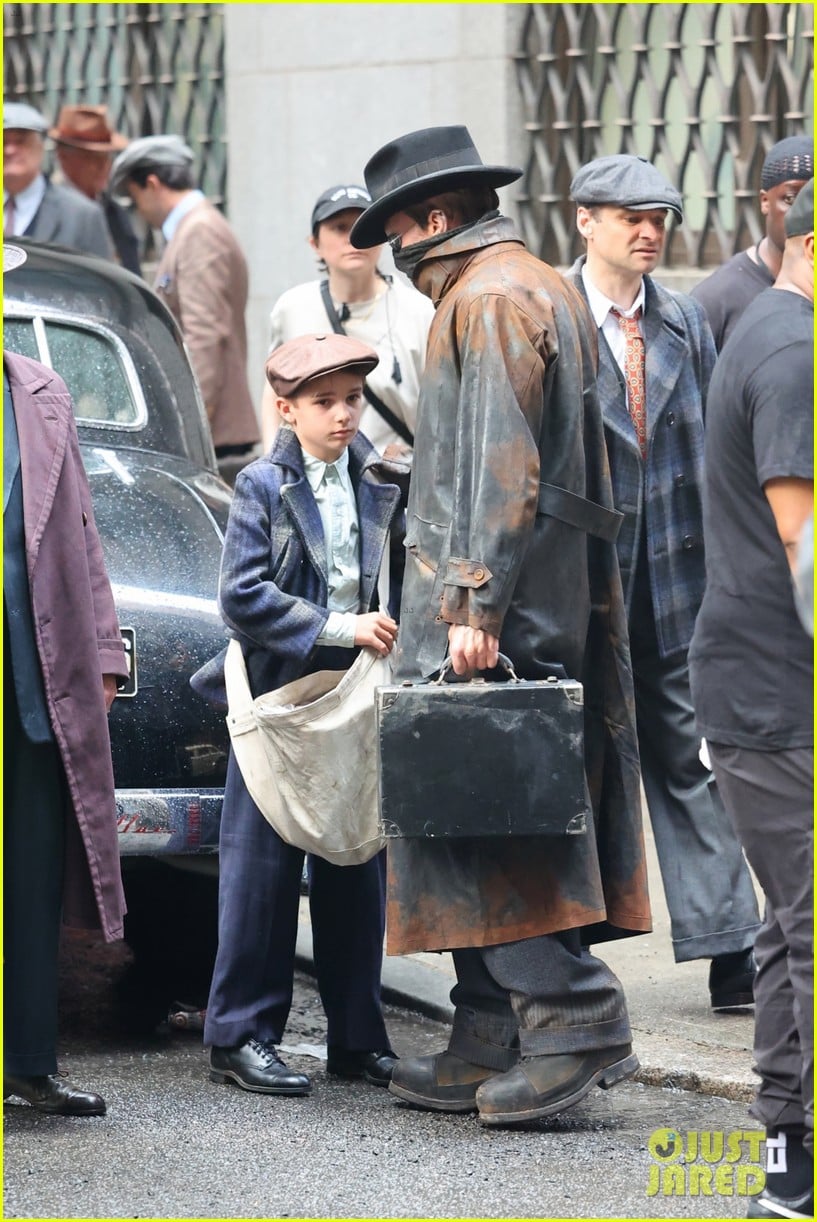 christian-bale-on-set-of-frankenstein-monster-the-bride-in-nyc-14.jpg