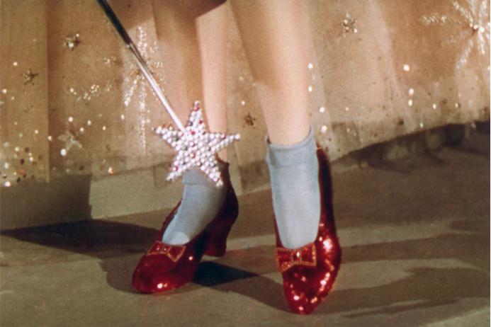 FireShot Capture 958 - Wizard of Oz Ruby Slippers at Auction After Mobster Stole Them - variety.com.png.jpg