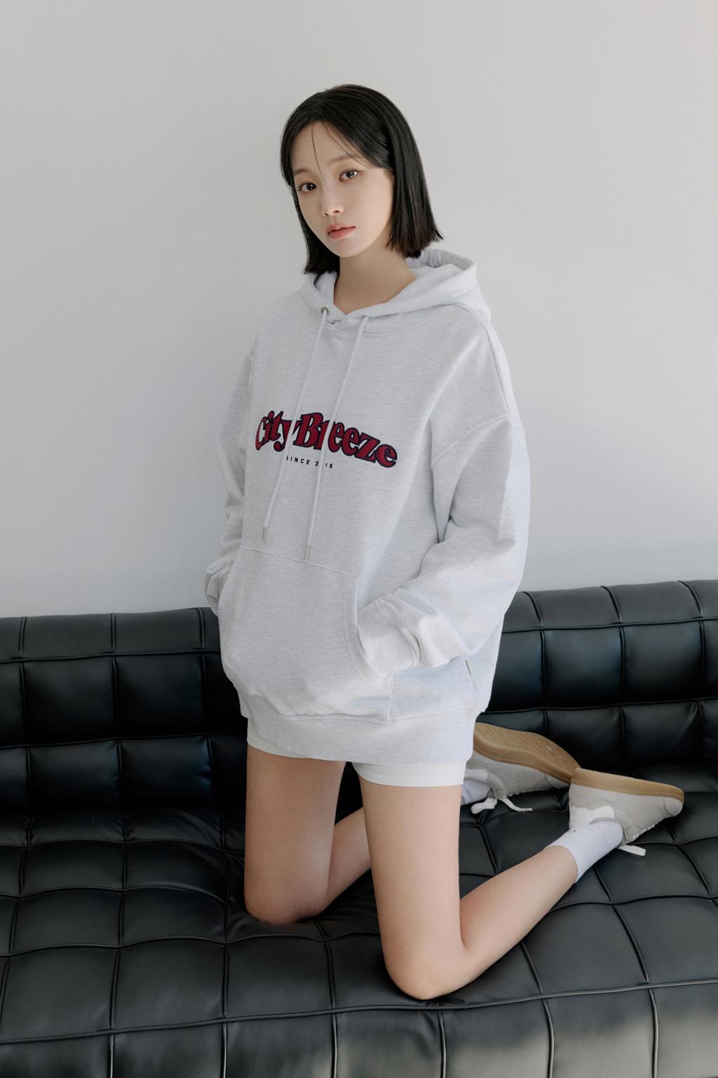 CTBRZ_25SS_YEONWOO_LOOKBOOK_25.jpg