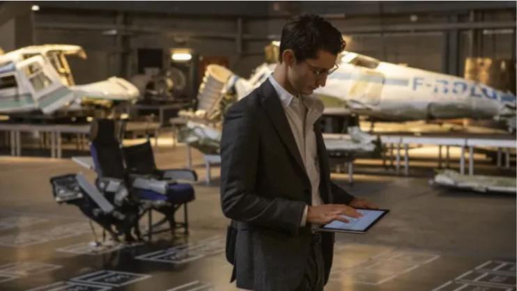 FireShot Capture 2945 - Tim Fehlbaum To Direct Remake Of ‘Black Box’ For Netflix - deadline.png.jpg