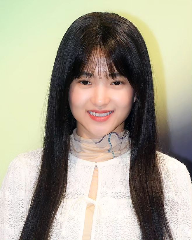 익스트림무비 - 김태리 써즈데이 아일랜드 현대백화점 판교 팝업스토어 샷, 영상들