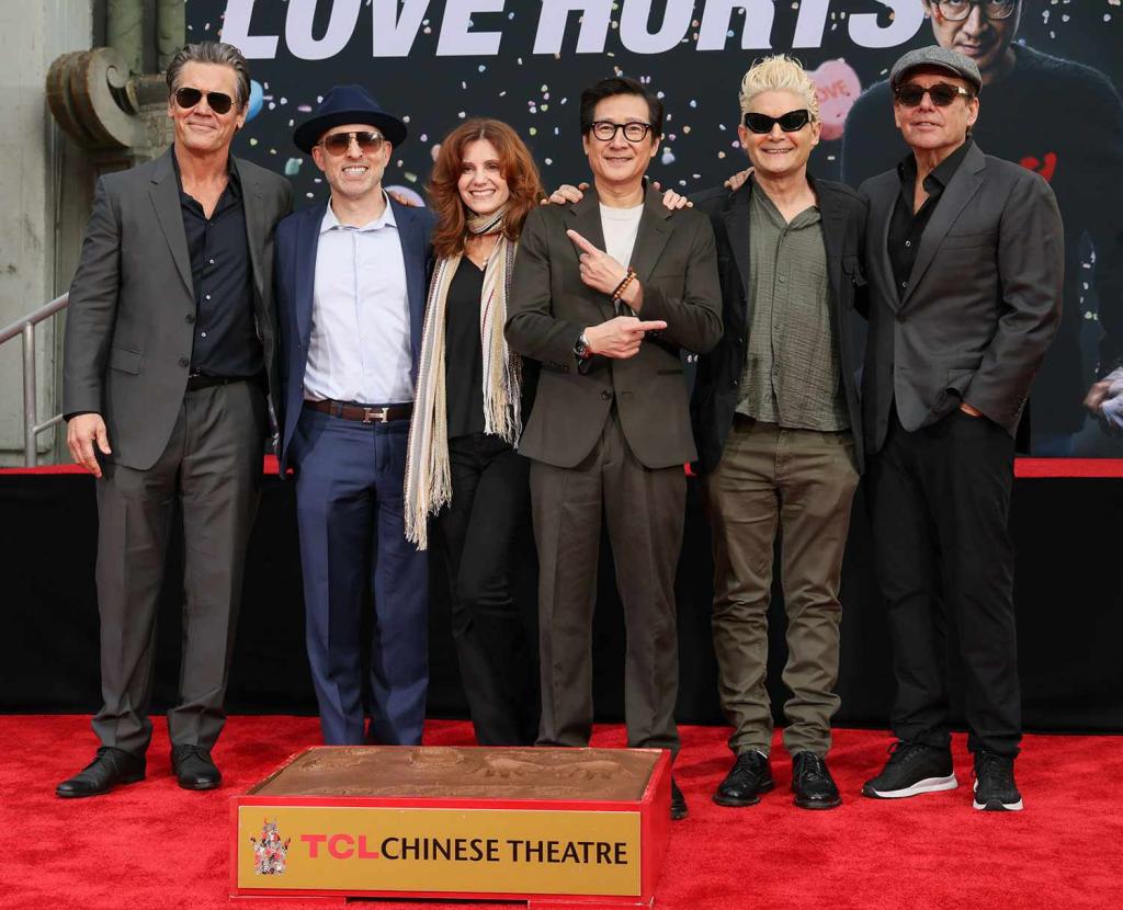 The-Goonies-Cast-Reunites-to-Celebrate-Ke-Huy-Quan-02032025-2-930a7dab9cae4f2a9cb182931e428b0a.jpg