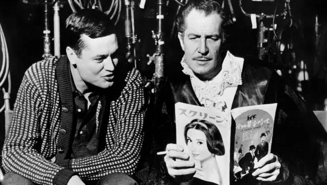 636123068253918667-1.-Roger-Corman-and-frequent-star-Vincent-Price-between-setups-for-one-of-several-Edgar-Allan-Poe-movie.webp.jpg