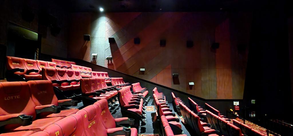 익스트림무비 - 수퍼4D+Atmos 조합 롯데시네마 서청주 6관