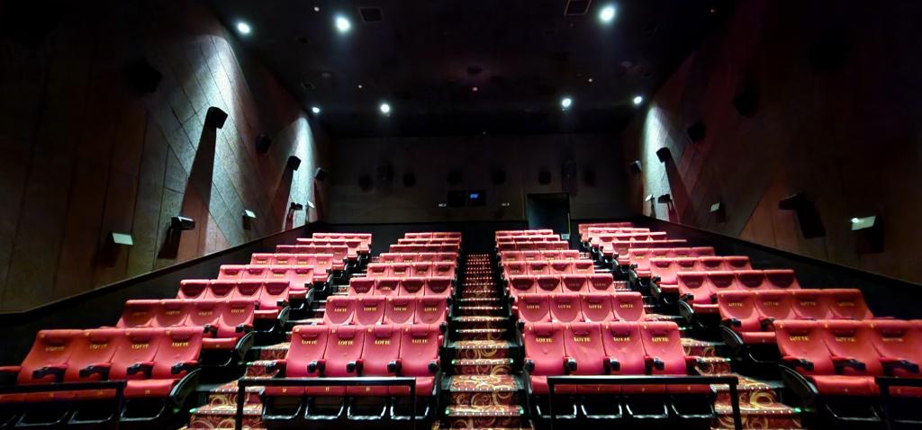 익스트림무비 - 수퍼4D+Atmos 조합 롯데시네마 서청주 6관