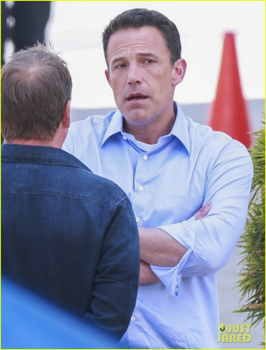 ben-affleck-jon-bernthal-film-the-accountant-2-in-la-04.jpg