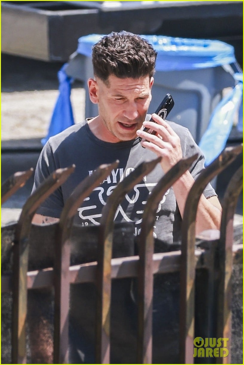 ben-affleck-jon-bernthal-film-the-accountant-2-in-la-03.jpg