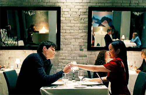 To-All-The-Boys-Lara-Jean-and-Peter-GIF-1.gif