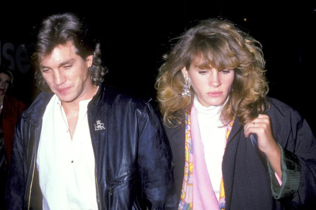 Eric-Roberts-Julia-Roberts-041726-cc26f26c32e94ca0adb26aff27d20e4c.webp.jpg