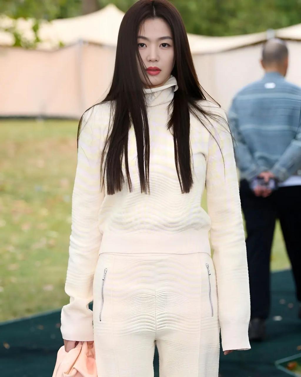 익스트림무비 - 전지현 버버리 글로벌 앰배서더 2024년 여름 쇼