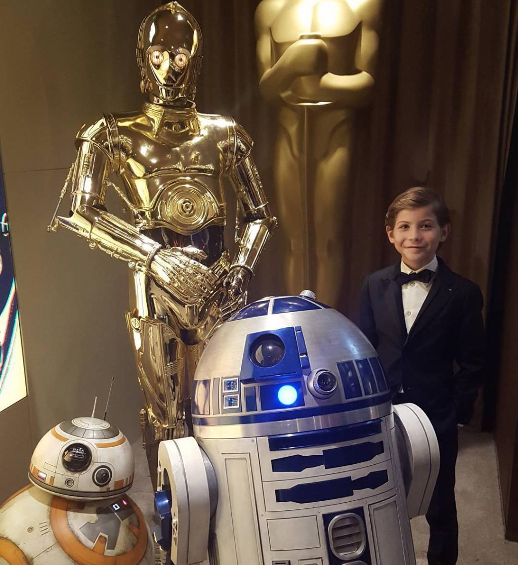 Daisy_Ridley-Jacob_Tremblay-88th_Annual_Academy_Awards-Dolby_Theatre-Hollywood-February_28-2016-002.jpg