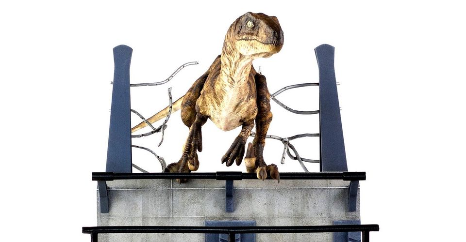 Jurassic-Park-raptor-breakout-statue-featured.jpg