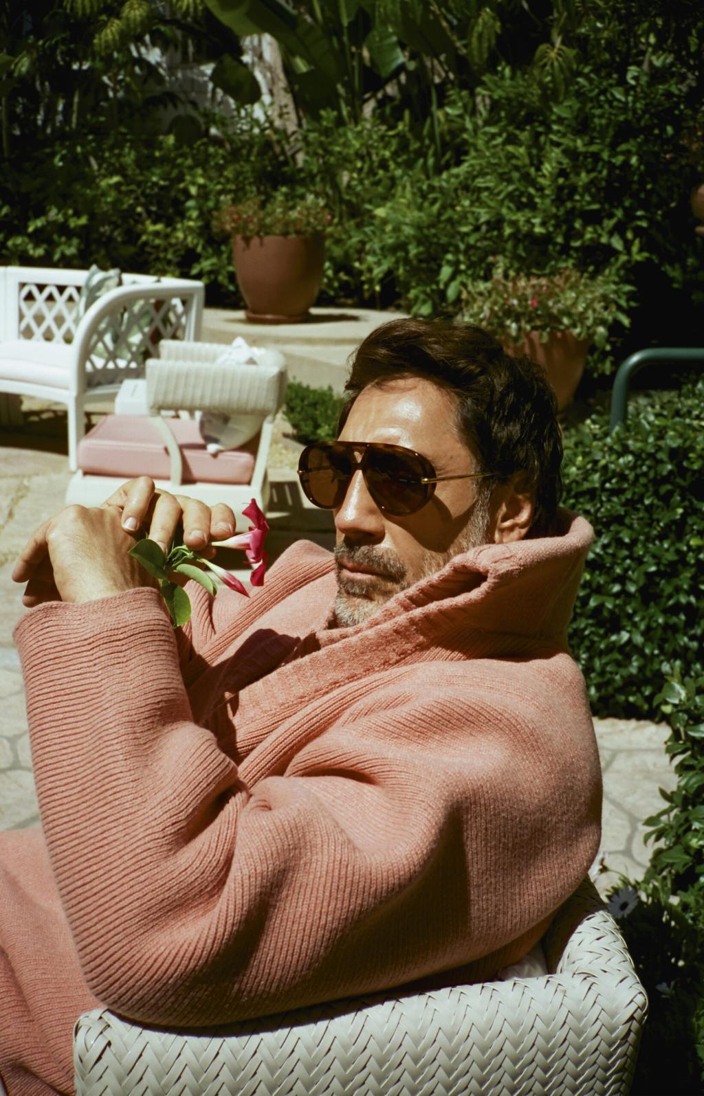 Interview_Issue-558_Winter-2024_Bottega-Veneta-X-Javier-Bardem_8-scaled.jpg