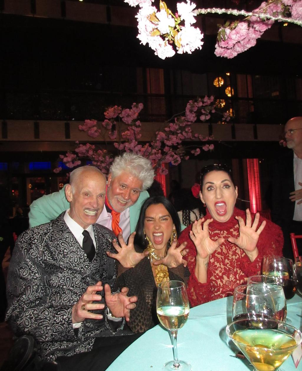 UD_dualipa_3621444223267992197_12331195_2025_ 5_ 2_.jpg