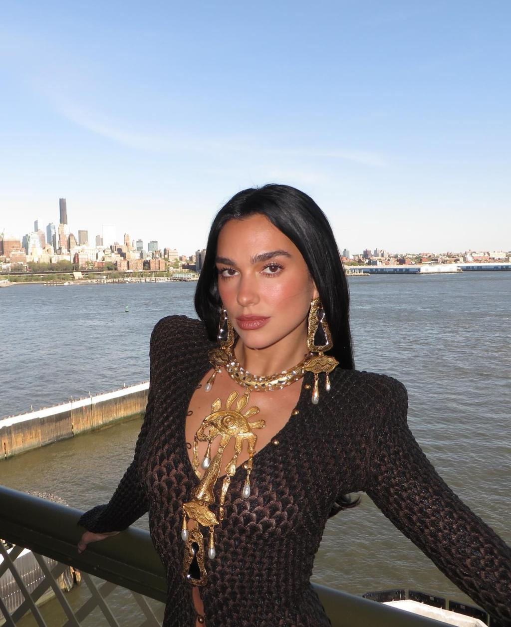 UD_dualipa_3621444223309960013_12331195_2025_ 5_ 2_.jpg