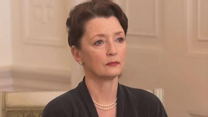 Lesley Manville.webp.jpg