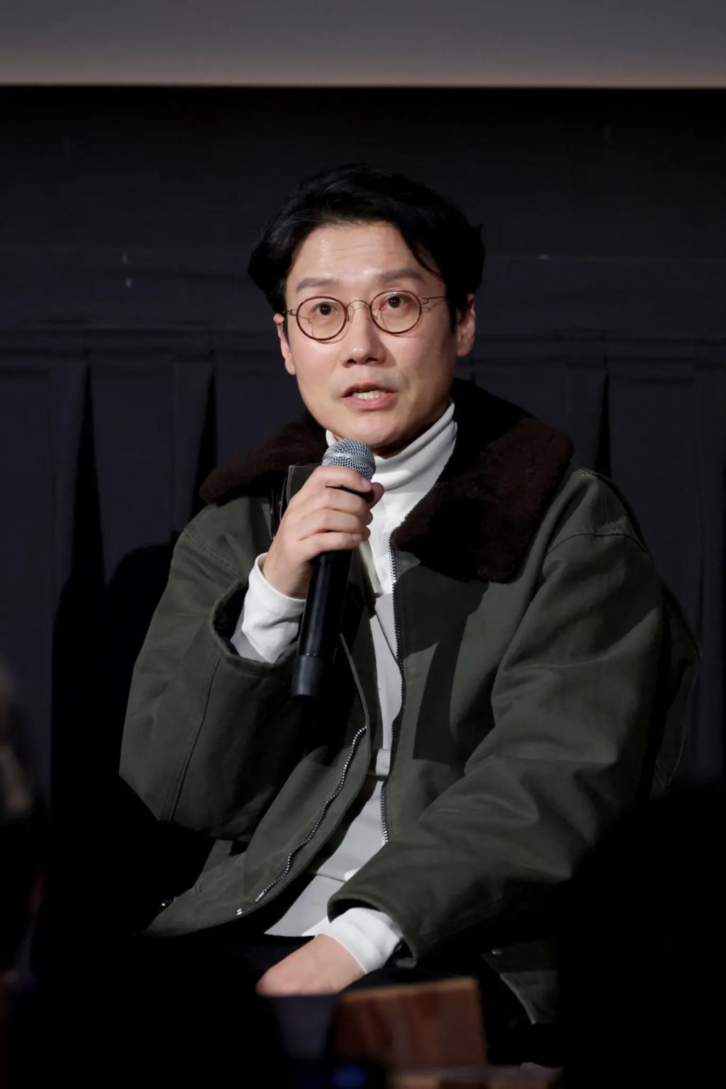 hwang-dong-hyuk-attends-netflix-95488653.webp.jpg