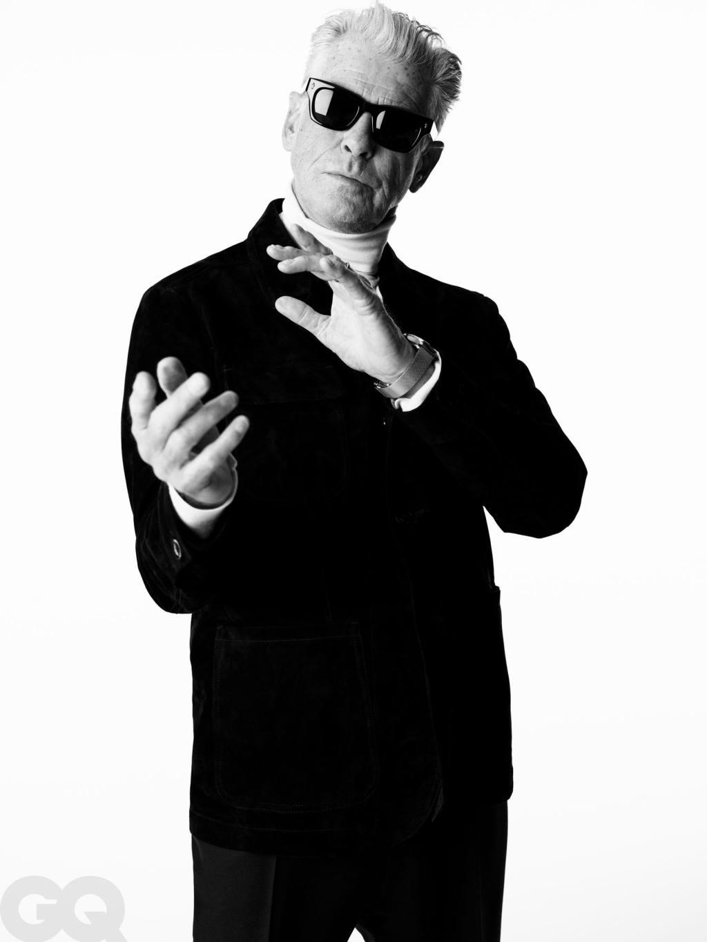 GQ_DECJAN_ONLINE_PIERCE BROSNAN_4.jpg