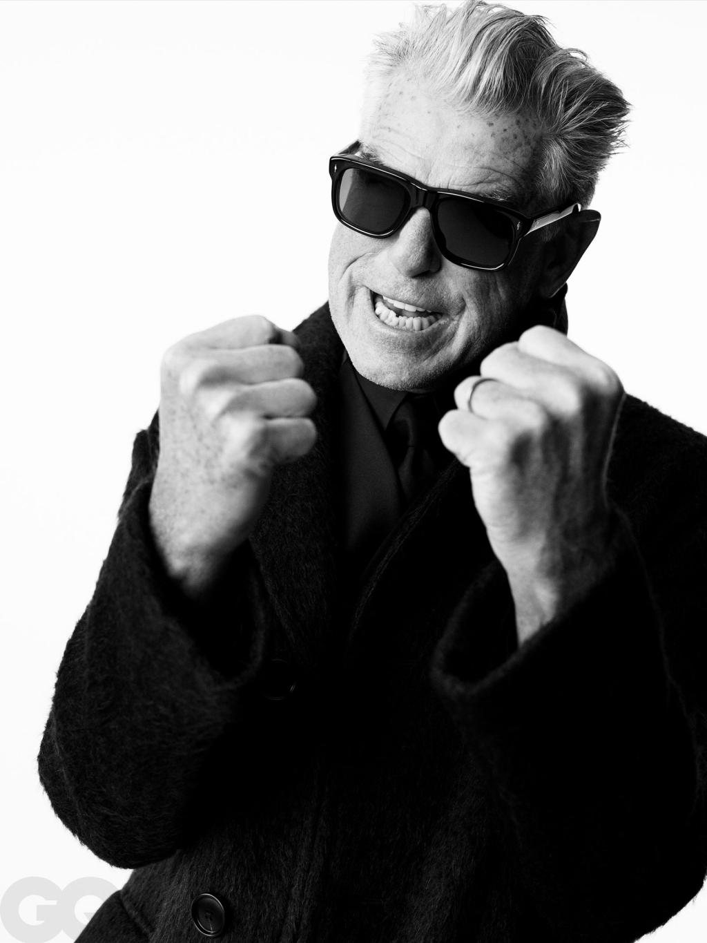 GQ_DECJAN_ONLINE_PIERCE BROSNAN_6.jpg