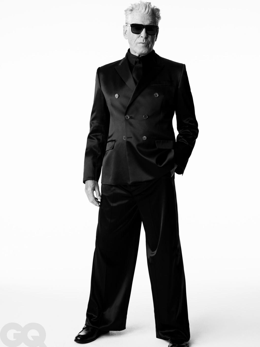 GQ_DECJAN_ONLINE_PIERCE BROSNAN_8.jpg