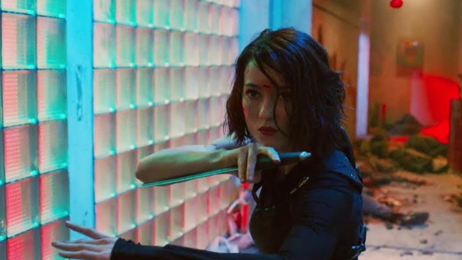 the night comes for us julie estelle.jpg