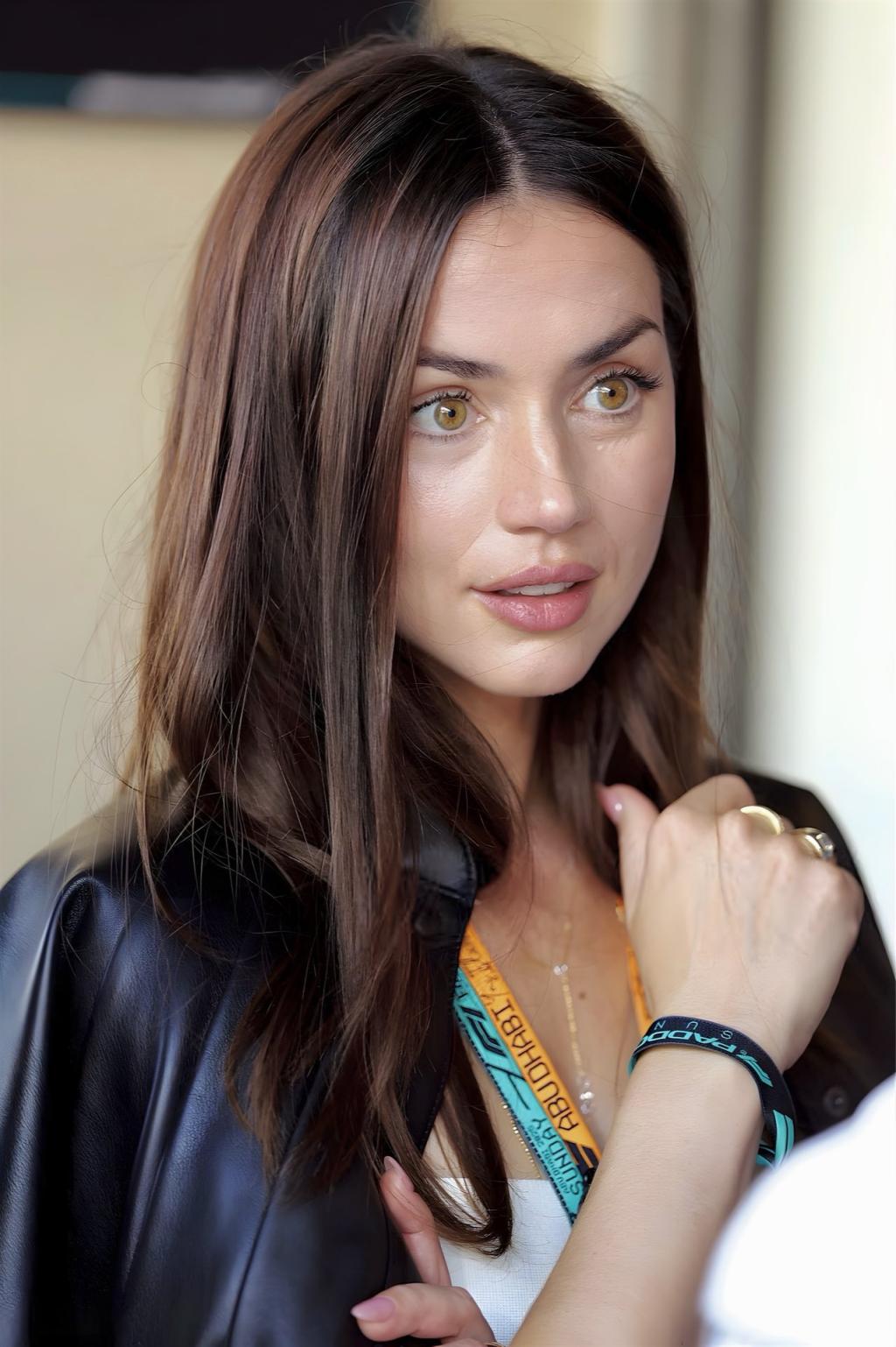 RT @Kalshi_Culture_ Ana de Armas at the #AbuDhabiG.jpg